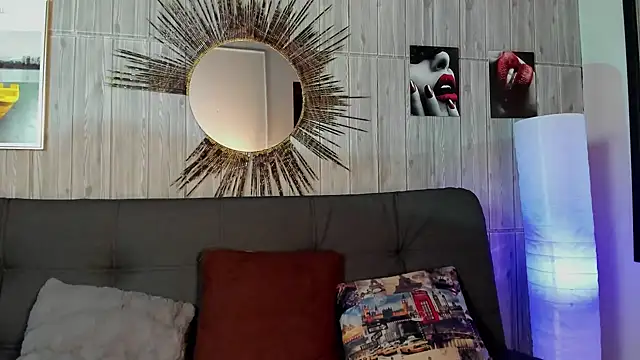 karla 999 online show from 12.29.24