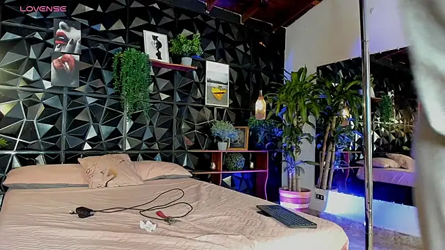 karla 999 online show from 10.08.25