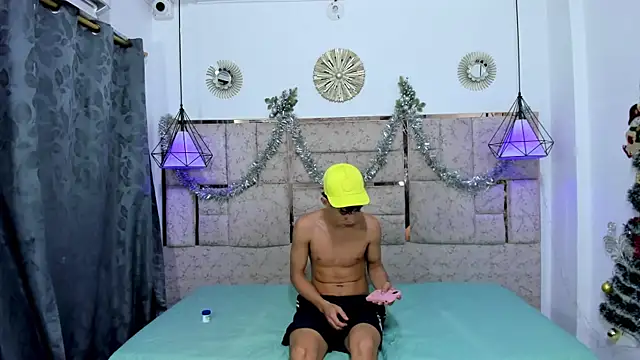 yez hot ggh online show from 12.18.24