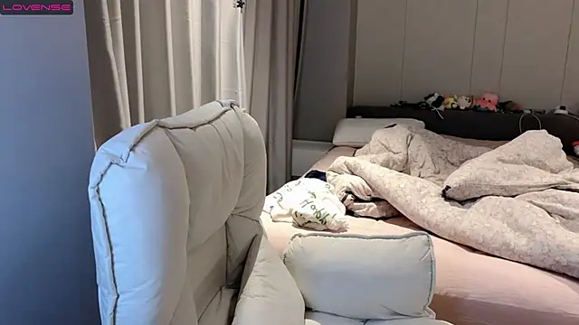 qiqi-666 online show from 03.21.25