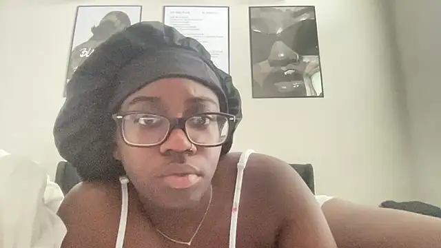 Snapshot of AveryJ99 chatting on 04.07.26 AveryJ99 online show from 04.07.26