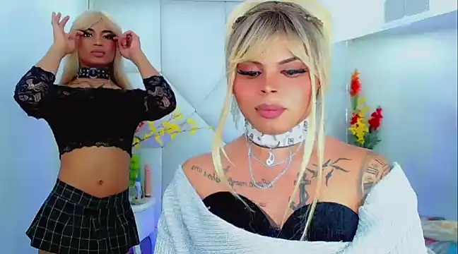 Snapshot of AdanKinng chatting on 03.03.25 AdanKinng online show from 03.03.25