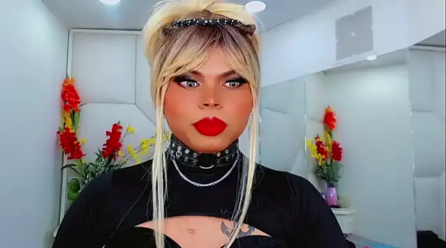 Snapshot of AdanKinng chatting on 03.09.25 AdanKinng online show from 03.09.25