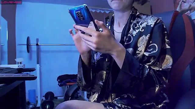 Snapshot of womanstrong78 chatting on 02.22.25 womanstrong78 online show from 02.22.25