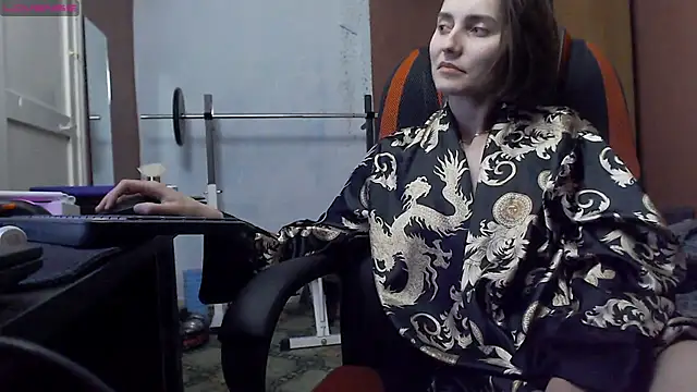 Snapshot of womanstrong78 chatting on 02.25.25 womanstrong78 online show from 02.25.25