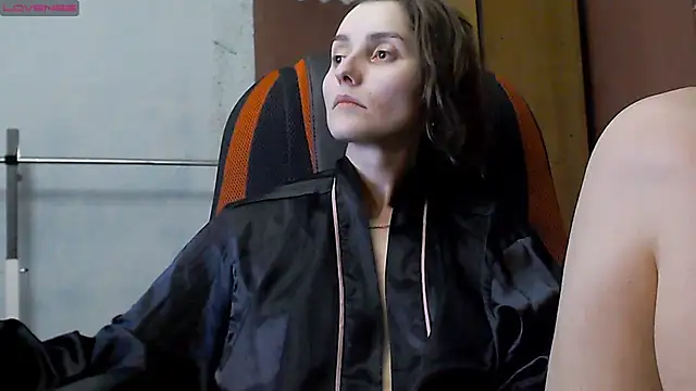 Snapshot of womanstrong78 chatting on 03.06.25 womanstrong78 online show from 03.06.25