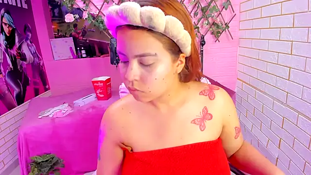 Snapshot of marcellaa303av chatting on 04.09.26 marcellaa303av online show from 04.09.26