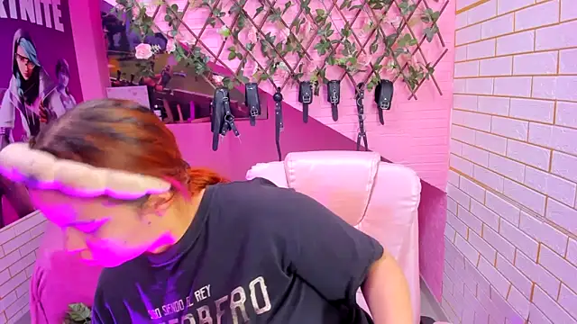 Snapshot of marcellaa303av chatting on 04.11.26 marcellaa303av online show from 04.11.26