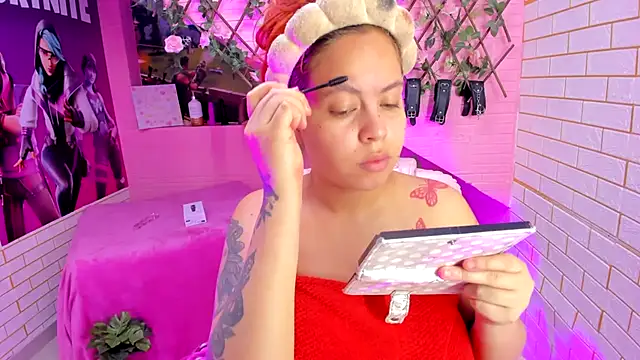 Snapshot of marcellaa303av chatting on 04.13.26 marcellaa303av online show from 04.13.26