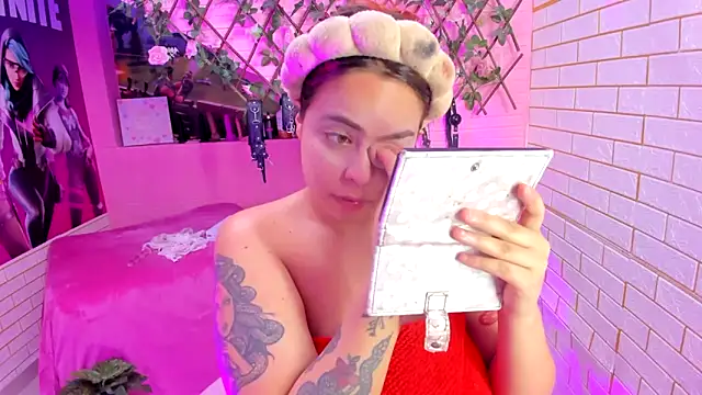 Snapshot of marcellaa303av chatting on 04.15.26 marcellaa303av online show from 04.15.26