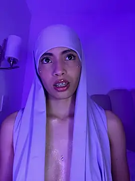 Snapshot of jhalila chatting on 01.18.26 jhalila online show from 01.18.26