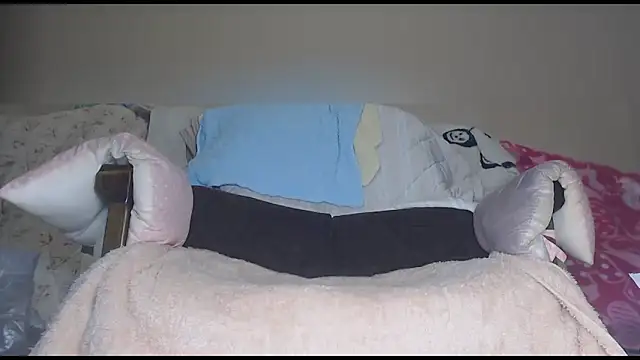 cross-dresser-nana online show from 12.04.24