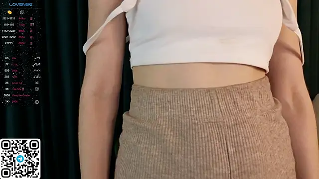 ElswythDecoursey online show from 01.06.25