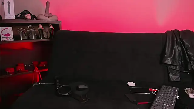 lilith-deveraux online show from 02.20.25