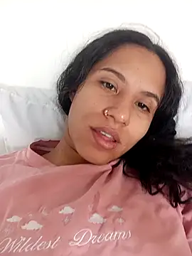 Karii-R online show from 12.22.25