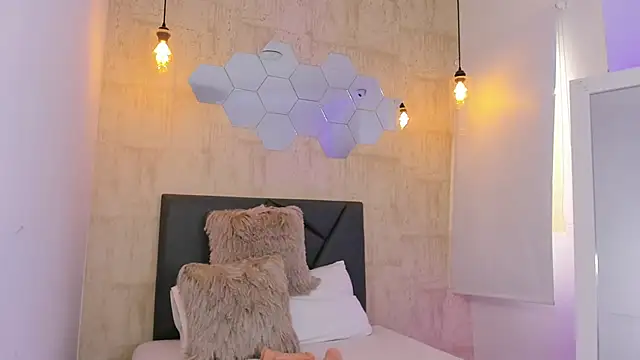 Fransheska-mon online show from 01.30.25