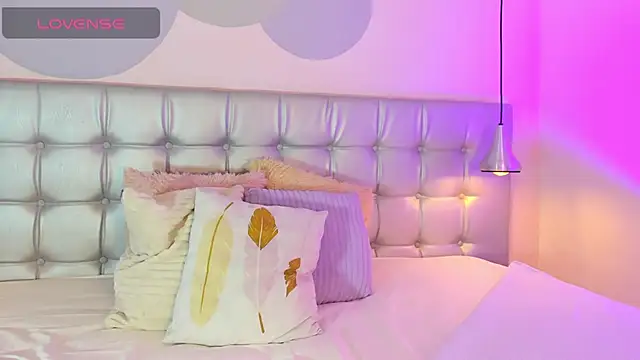 Snapshot of Axel_brunette1 chatting on 02.01.25 Axel brunette1 online show from 02.01.25