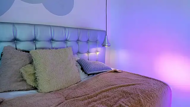 Snapshot of Axel_brunette1 chatting on 02.08.25 Axel brunette1 online show from 02.08.25