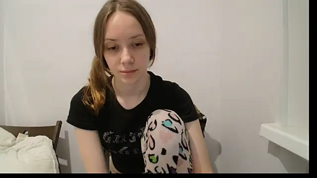 Snapshot of Irma-Bennet chatting on 04.23.26 Irma-Bennet online show from 04.23.26