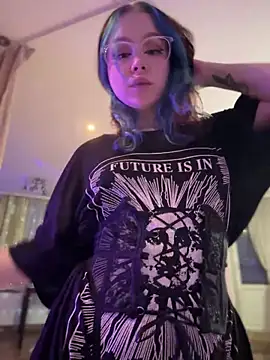 MaddisonHaas online show from 02.22.25