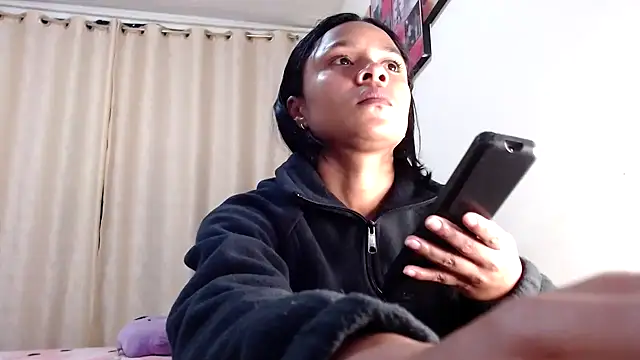 Snapshot of Samary_thomas chatting on 02.26.25 Samary thomas online show from 02.26.25