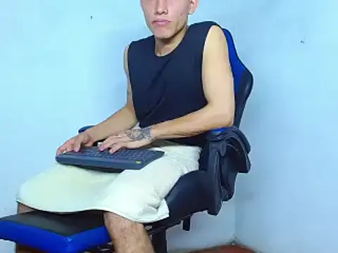 Snapshot of bab_boy_777 chatting on 12.06.24 bab boy 777 online show from 12.06.24