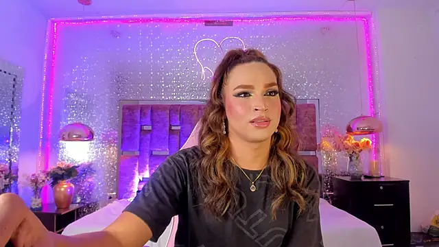 KylieVictoria online show from 11.25.25