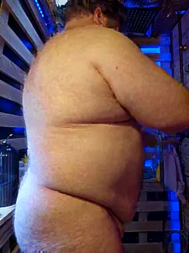 Snapshot of alienbunny chatting on 03.12.25 alienbunny online show from 03.12.25