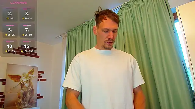 Snapshot of MateoBenjaminX chatting on 10.01.25 MateoBenjaminX online show from 10.01.25