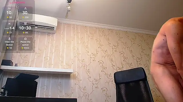 Snapshot of MateoBenjaminX chatting on 10.07.25 MateoBenjaminX online show from 10.07.25