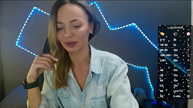 Snapshot of Daria_Spring chatting on 03.17.25 Daria Spring online show from 03.17.25