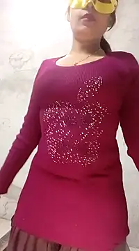 Snapshot of Shanaya_Hotty chatting on 12.10.24 Shanaya Hotty online show from 12.10.24