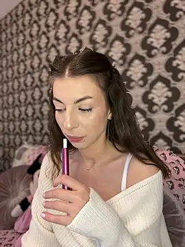 Mia Ethan online show from 12.12.24