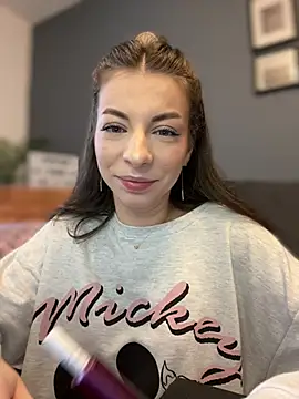 Mia Ethan online show from 02.01.25