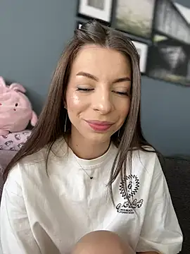 Mia Ethan online show from 02.22.25