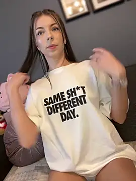 Mia Ethan online show from 02.27.25