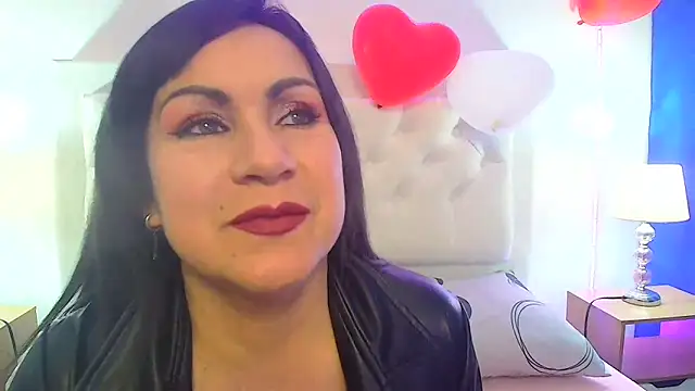 jescaoporto4 online show from 02.25.25