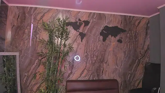 Alahia Dangelo online show from 04.07.26