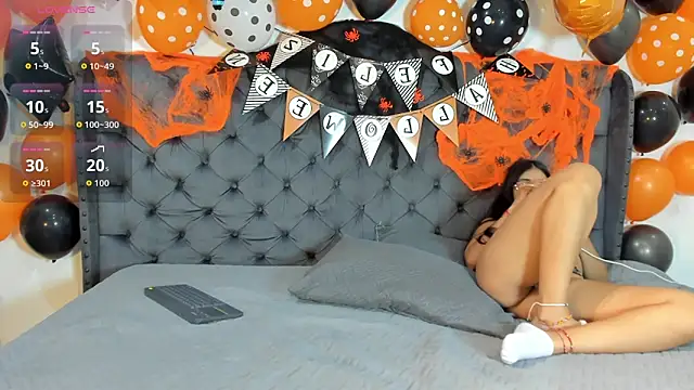  maria foxx  online show from 10.14.25