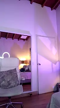 DaniRousse online show from 01.20.25