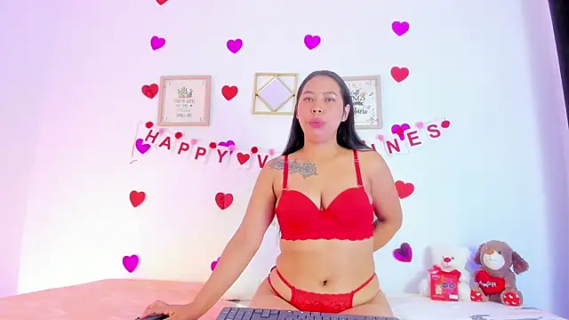 EmmaRogers online show from 02.14.25