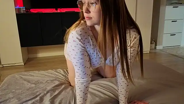 Snapshot of endlesssoffi chatting on 10.17.25 endlesssoffi online show from 10.17.25