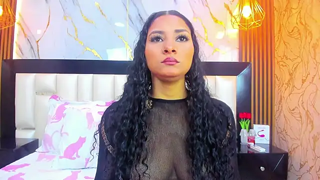 Snapshot of SofiaLaurents chatting on 03.21.25 SofiaLaurents online show from 03.21.25