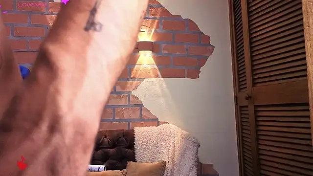 Dylanstonne online show from 12.03.25