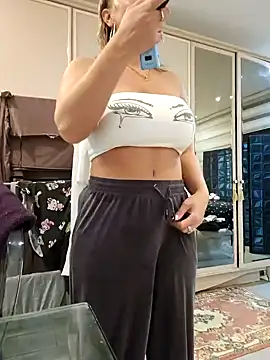 Sparkle2206 online show from 10.05.25