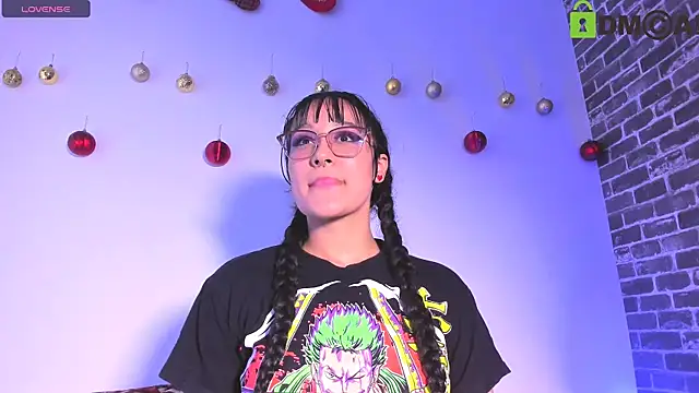 Snapshot of chunn_liioo chatting on 12.27.24 chunn liioo online show from 12.27.24