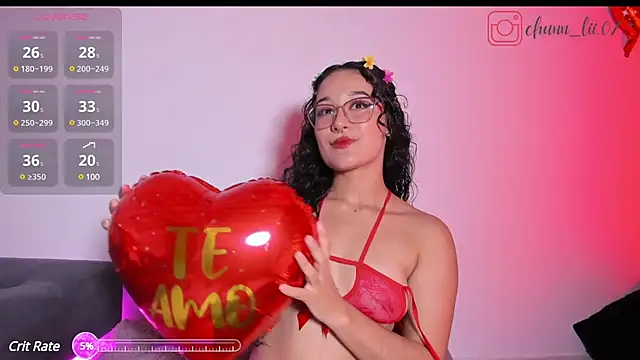 Snapshot of chunn_liioo chatting on 02.11.25 chunn liioo online show from 02.11.25