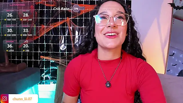 Snapshot of chunn_liioo chatting on 10.26.25 chunn liioo online show from 10.26.25