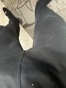 kareem0010 online show from 02.23.25