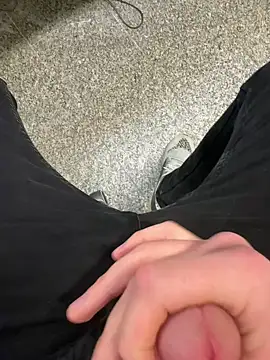 kareem0010 online show from 02.26.25